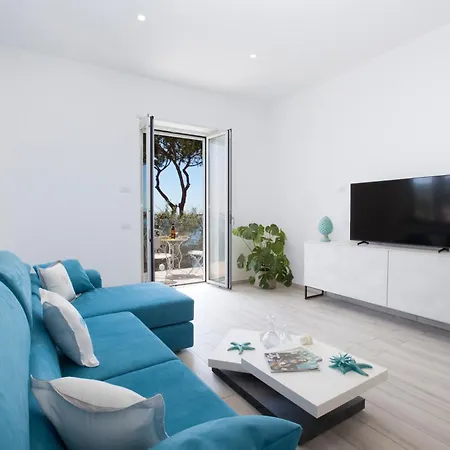 Villa - Iside *