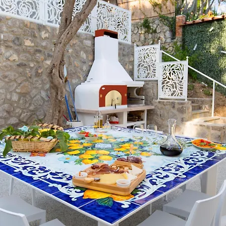 Villa - Iside *